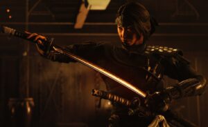 Guerreiro japonês empunhando uma katana em postura de combate
